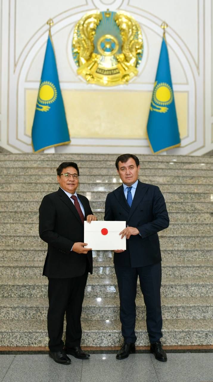 H.E. Shri Y.K. Sailas Thangal presented the copy of his credentials to the Deputy Foreign Minister of the Republic of Kazakhstan, H.E. Mr. Alibek Bakaev, marking the commencement of his mission as the Ambassador of India to the Republic of Kazakhstan.