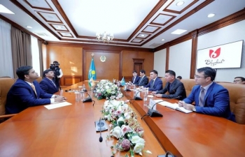 Ambassador Dr. T.V. Nagendra Prasad met with Mr. Gabit Syzdykbekov, Akim of Shymkent city, during his visit to Shymkent - the third metropolis in Kazakhstan with 2200 years of history, and discussed bilateral relations of mutual interest between India and Kazakhstan, including the concept of Smart City Project.