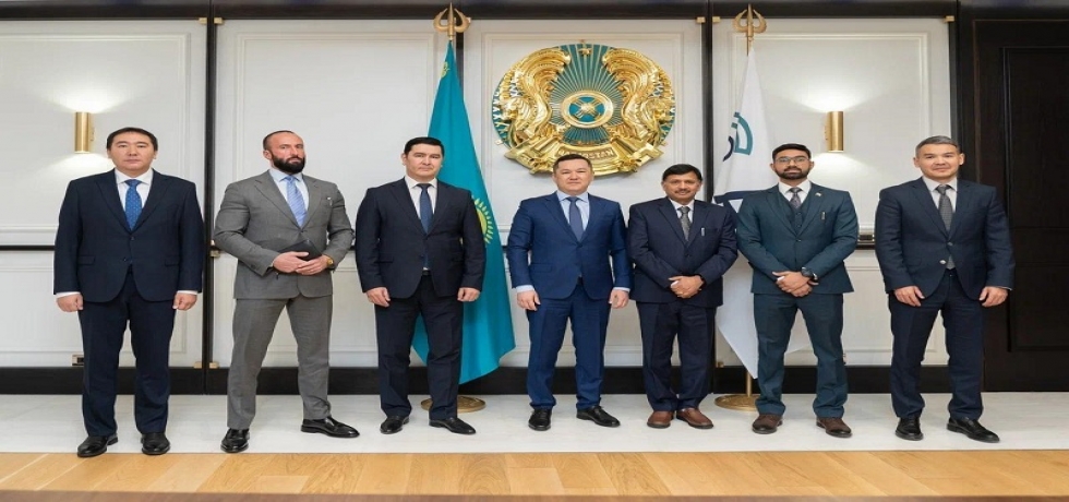 The Ambassador Dr. T.V. Nagendra Prasad visited the Astana International Financial Center (AIFC). During the visit, the Ambassador met with the Governor of the AIFC Mr. Renat Bekturov (@renat.bekturov), and discussed areas of collaboration, including boosting commerce, registering businesses, attracting investments, and fostering economic cooperation.